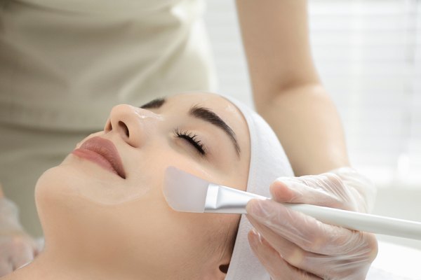 Cilt Tipine Göre Peeling Uygulamaları Nasıldır?