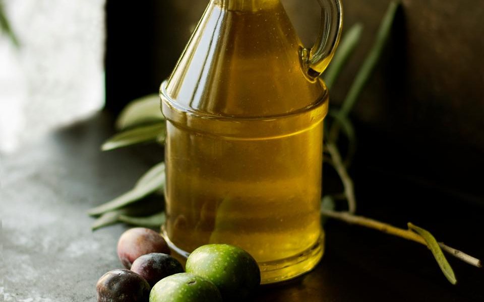 Zeytinyağı Seçimi: Naturel Sızma Ne Demek?